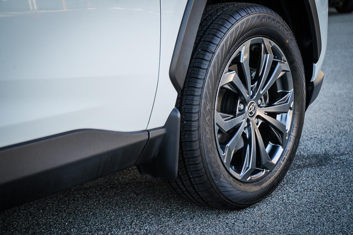 Toyota Rav4 image 3