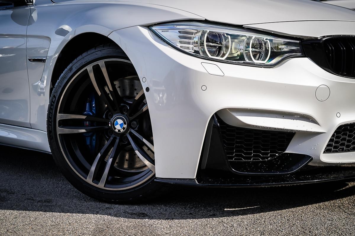BMW M3 image 2