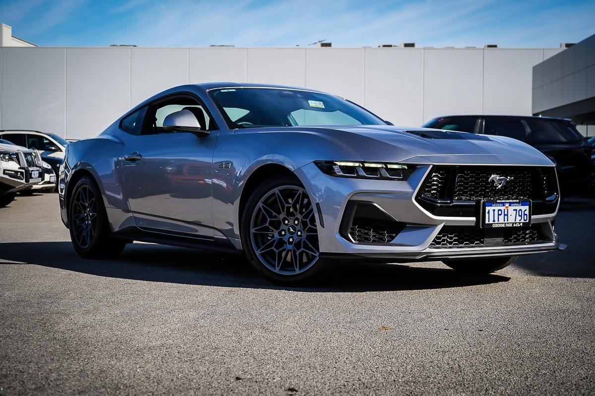 Ford Mustang image 1