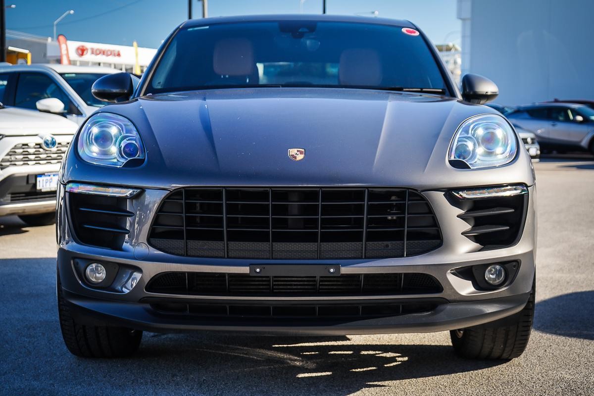 Porsche Macan image 3