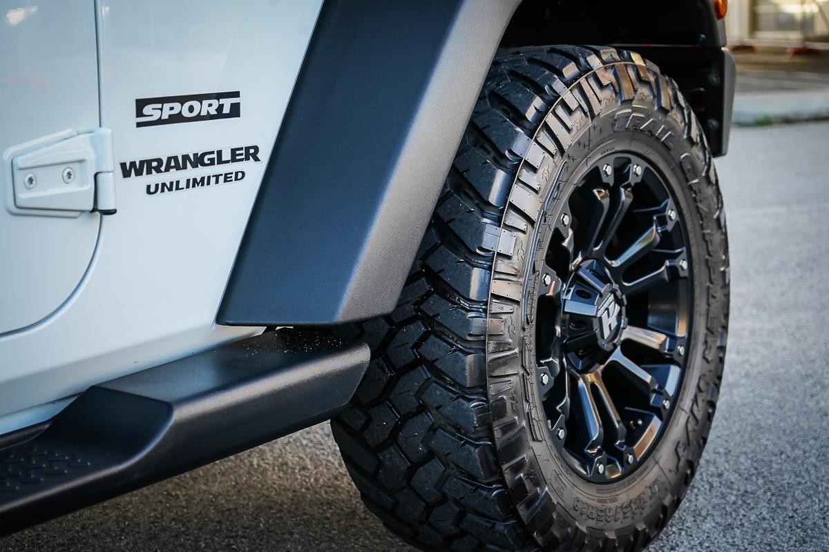 Jeep Wrangler image 3
