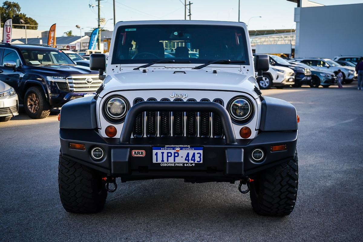 Jeep Wrangler image 4