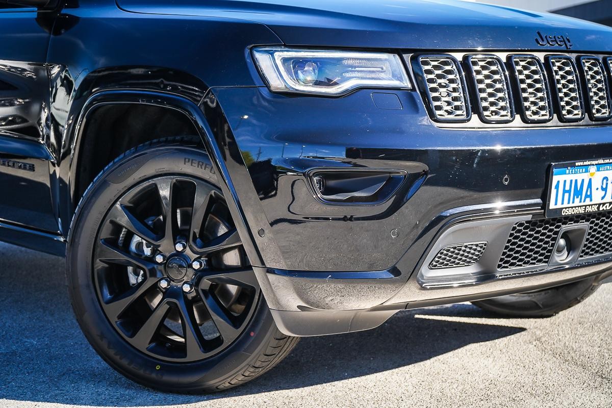 Jeep Grand Cherokee image 2