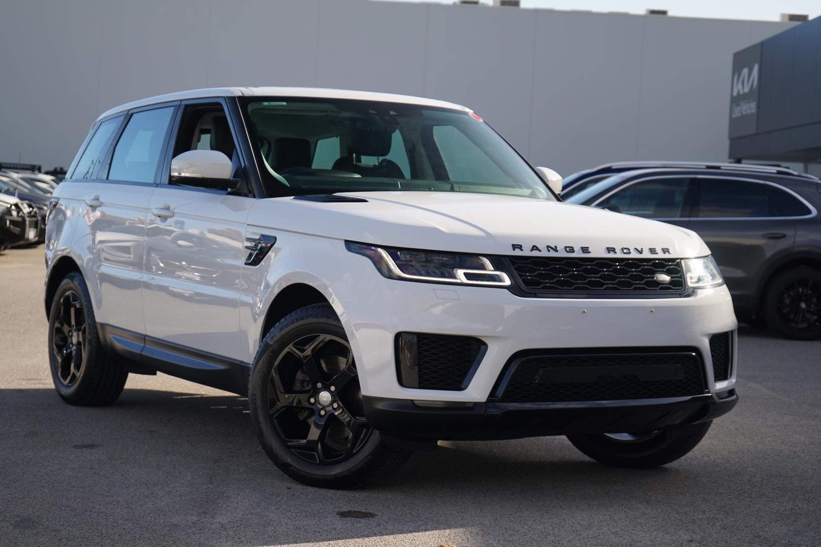 Land Rover Range Rover Sport image 1