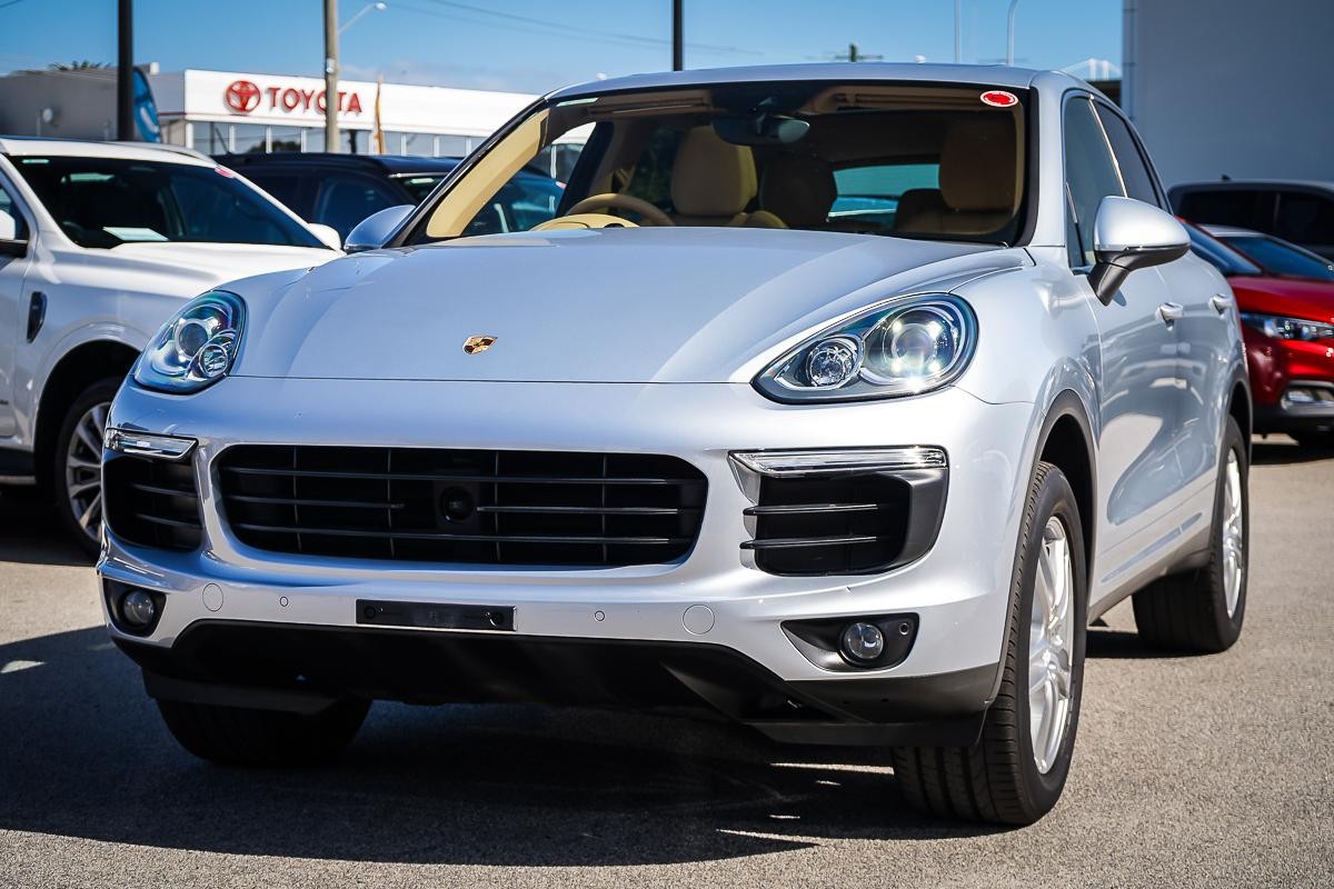 Porsche Cayenne image 4