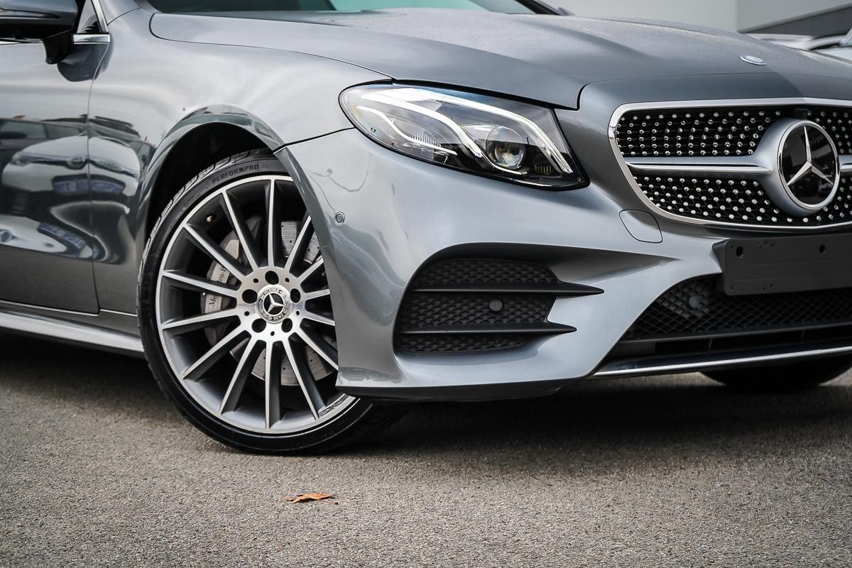 Mercedes Benz E-class image 2