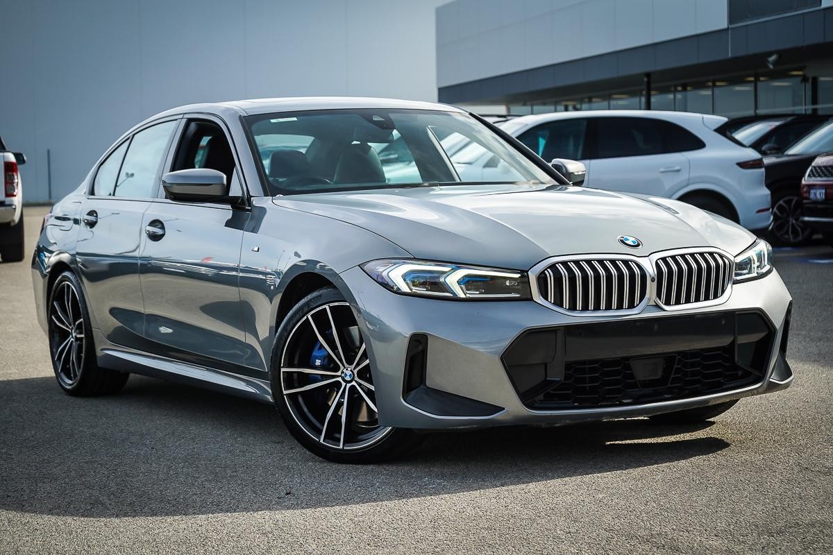 BMW 3 Series image 1