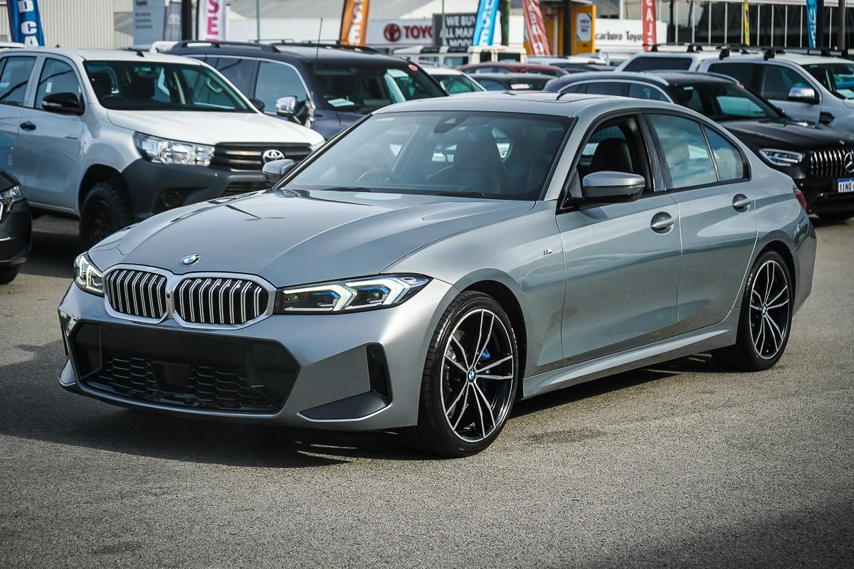 BMW 3 Series image 4