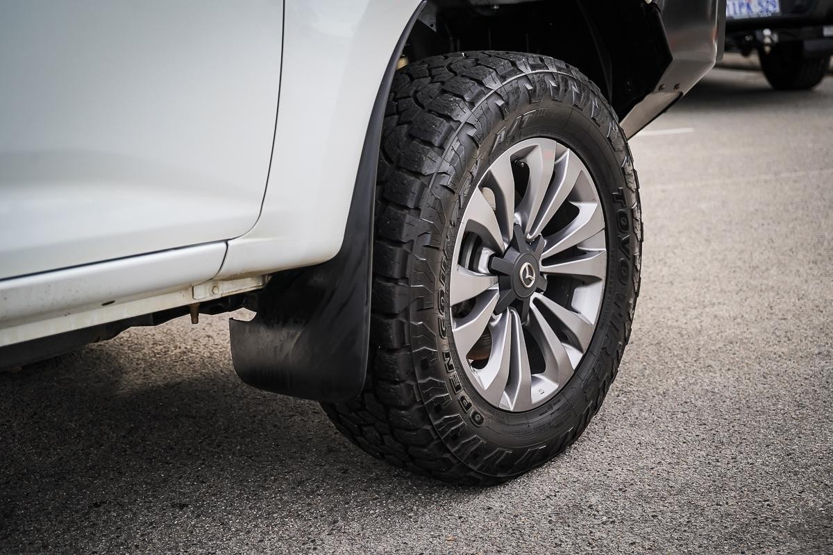 Mazda Bt-50 image 3