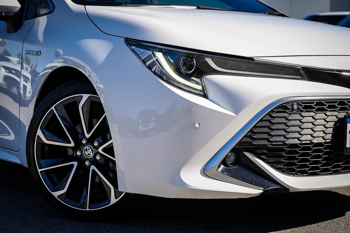 Toyota Corolla image 2