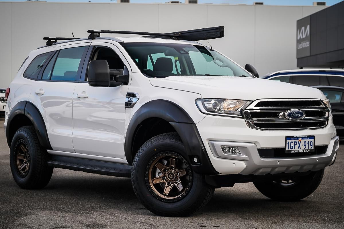 Ford Everest image 1