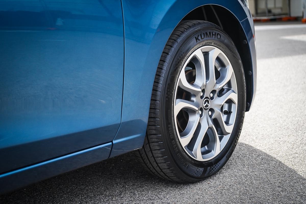 Mazda 2 image 3