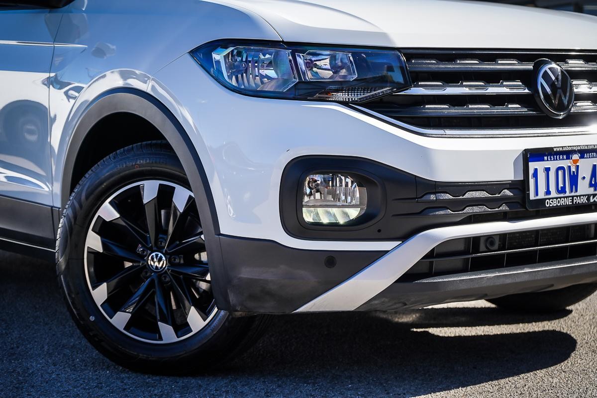 Volkswagen T-cross image 2