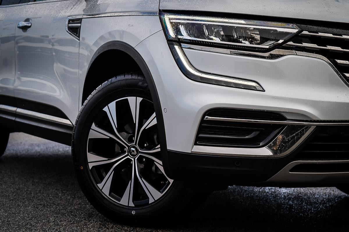 Renault Koleos image 2