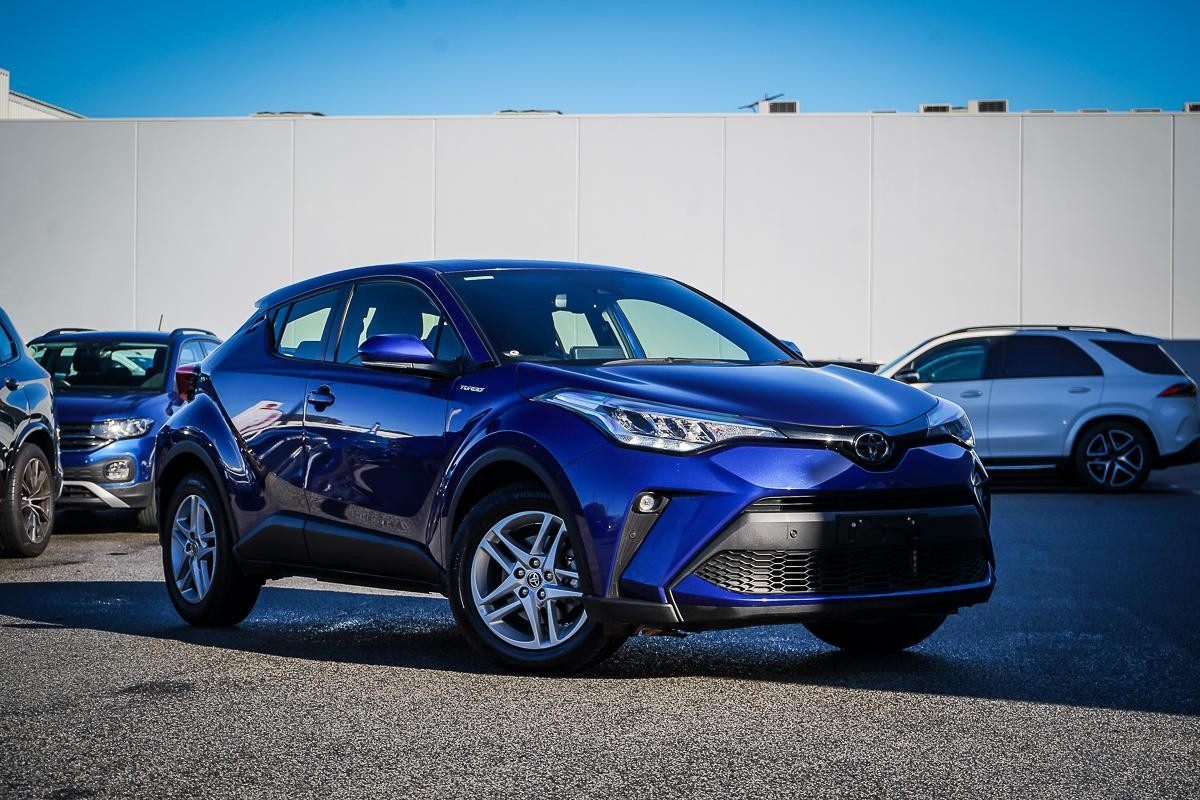 Toyota C-hr image 1