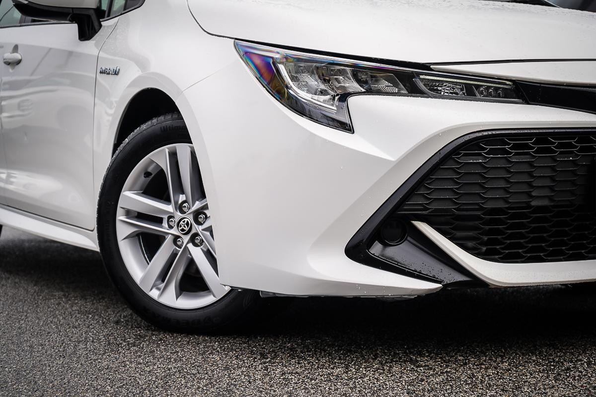 Toyota Corolla image 2