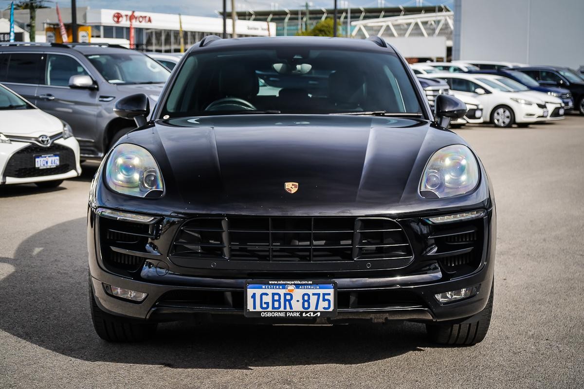 Porsche Macan image 4