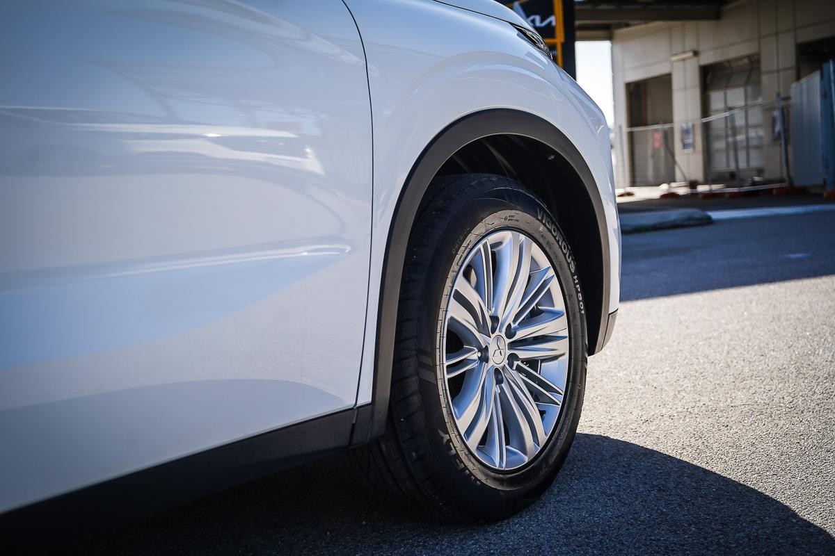 Mitsubishi Outlander image 3