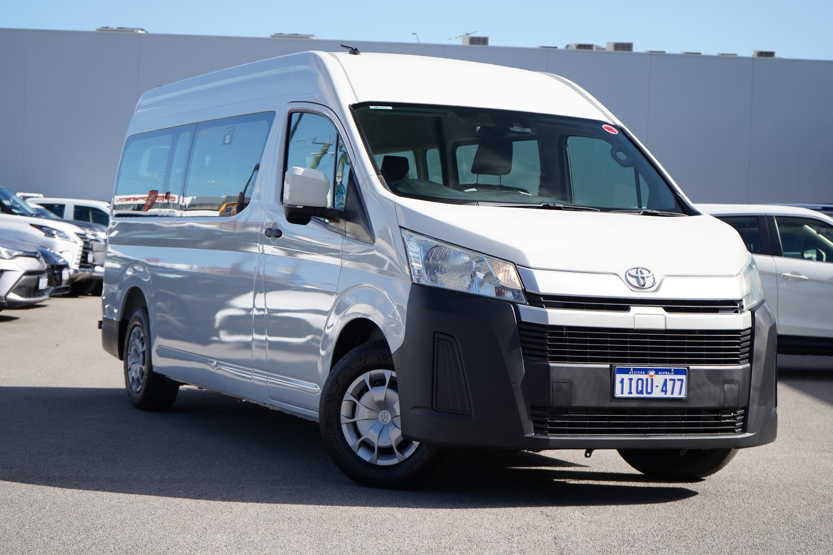 Toyota Hiace image 1