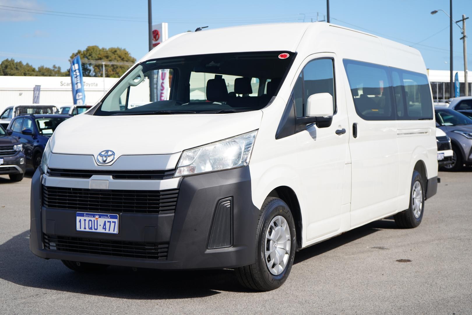 Toyota Hiace image 4