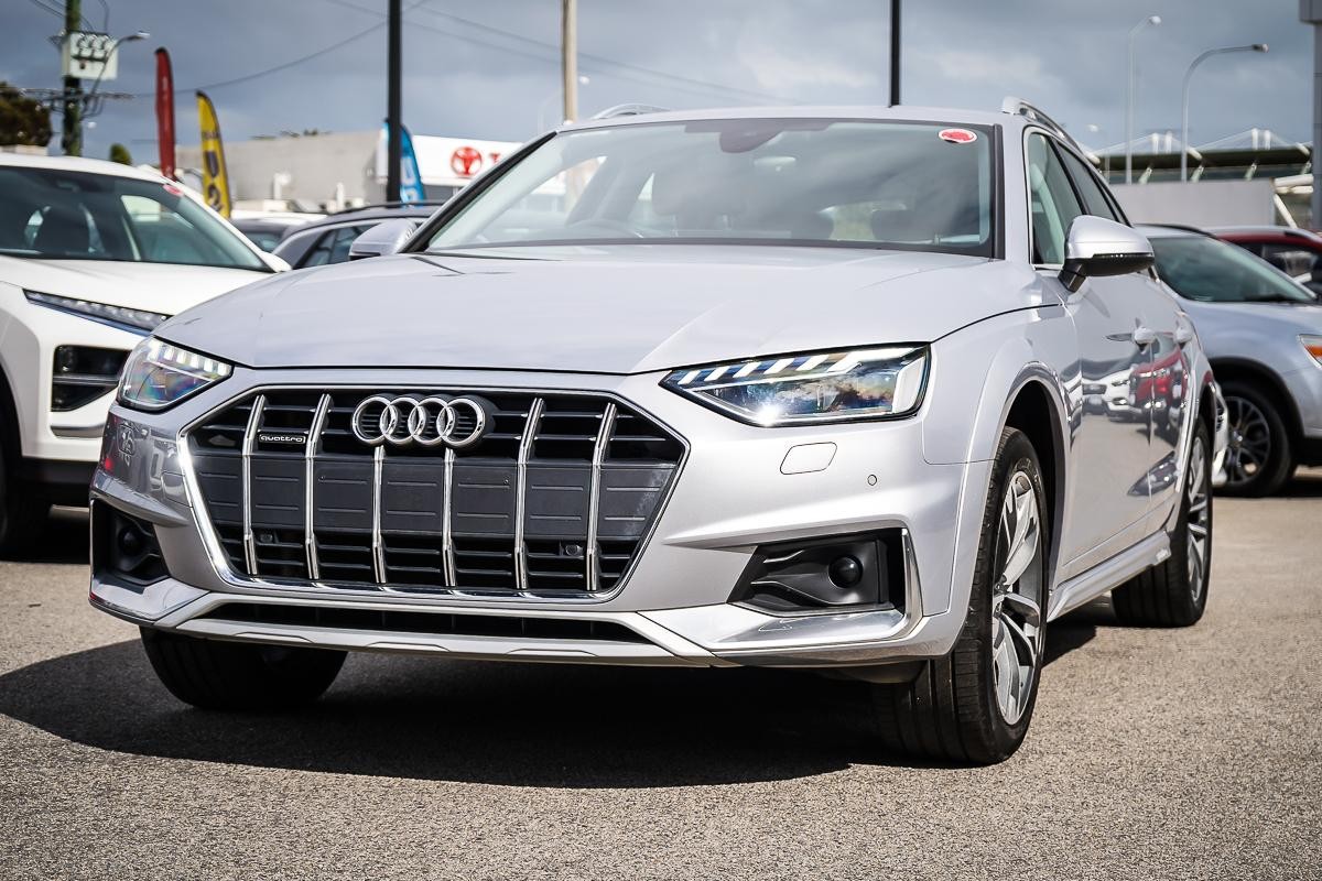 Audi A4 image 4