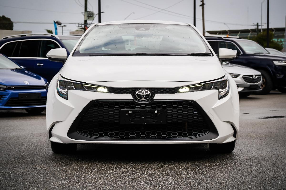 Toyota Corolla image 3