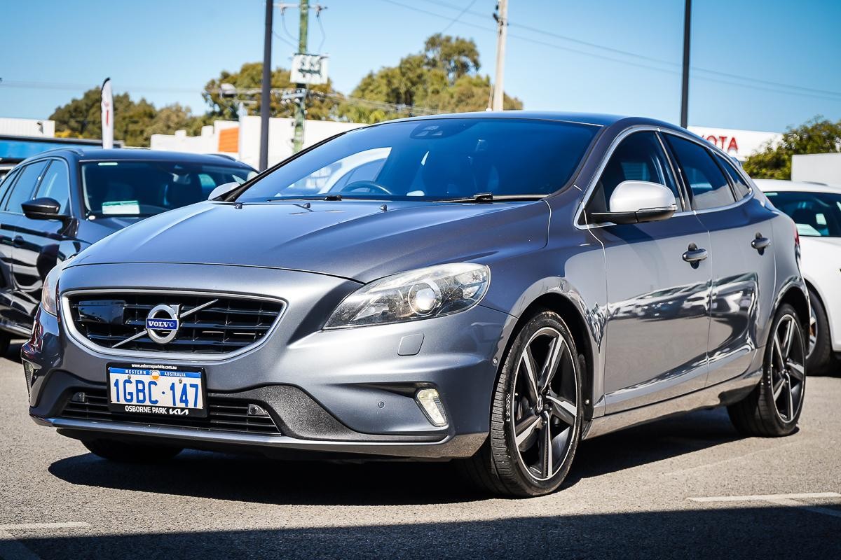 Volvo V40 image 4