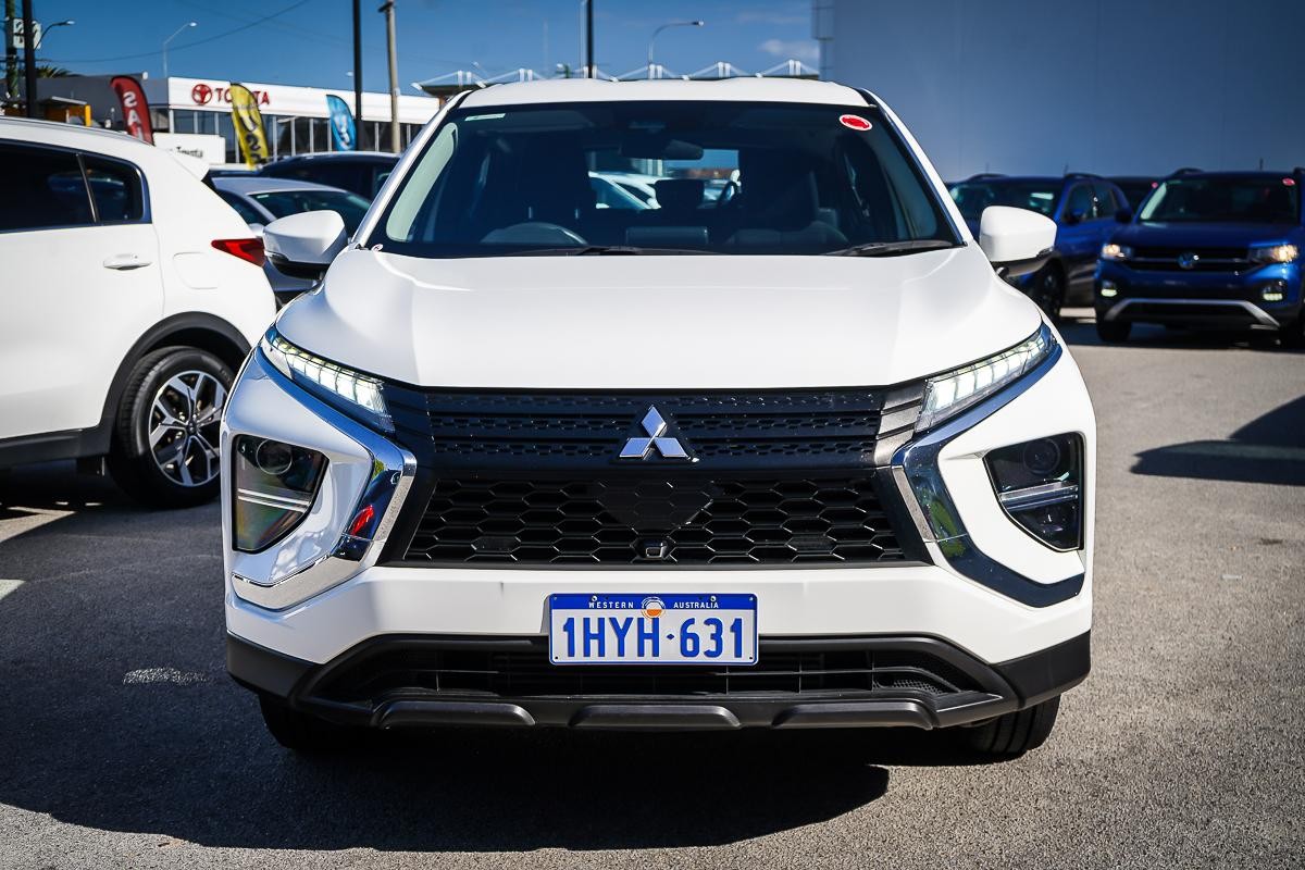 Mitsubishi Eclipse Cross image 4