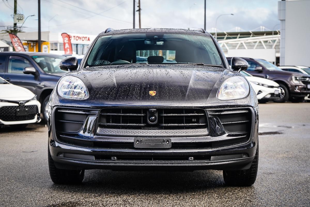 Porsche Macan image 3