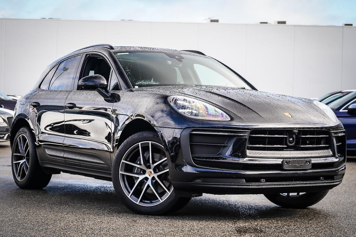Porsche Macan image 1