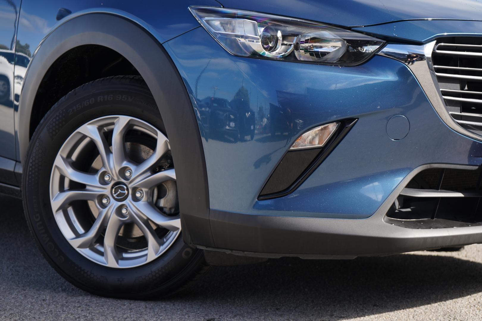 Mazda Cx-3 image 2