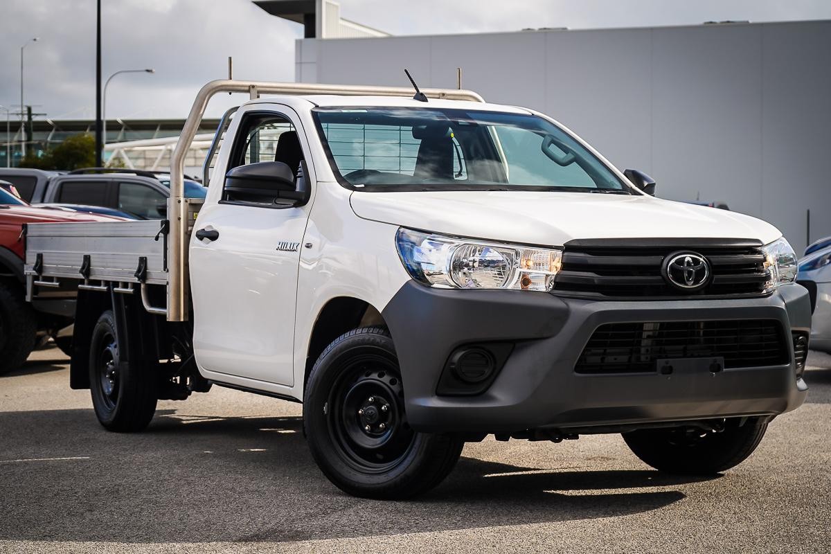 Toyota Hilux image 1