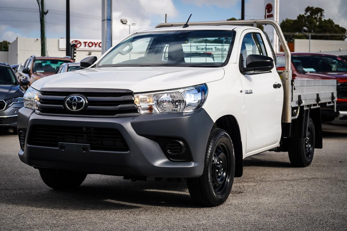Toyota Hilux image 4