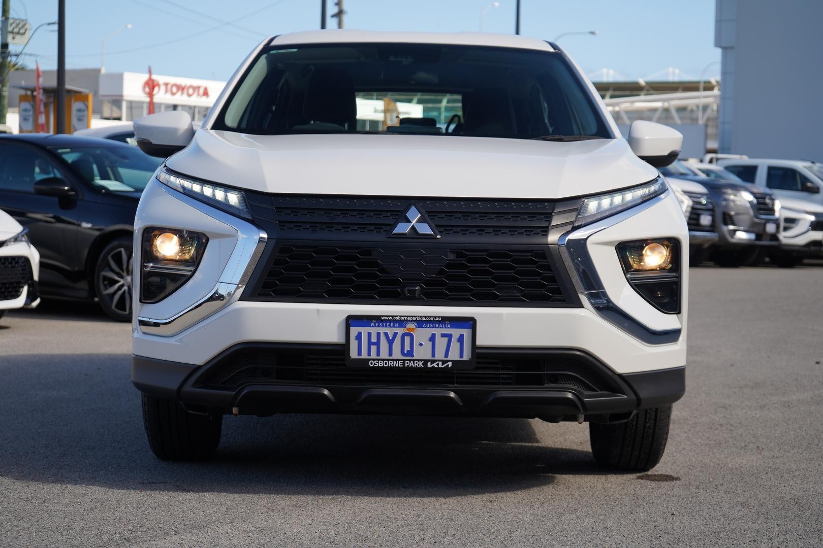 Mitsubishi Eclipse Cross image 3