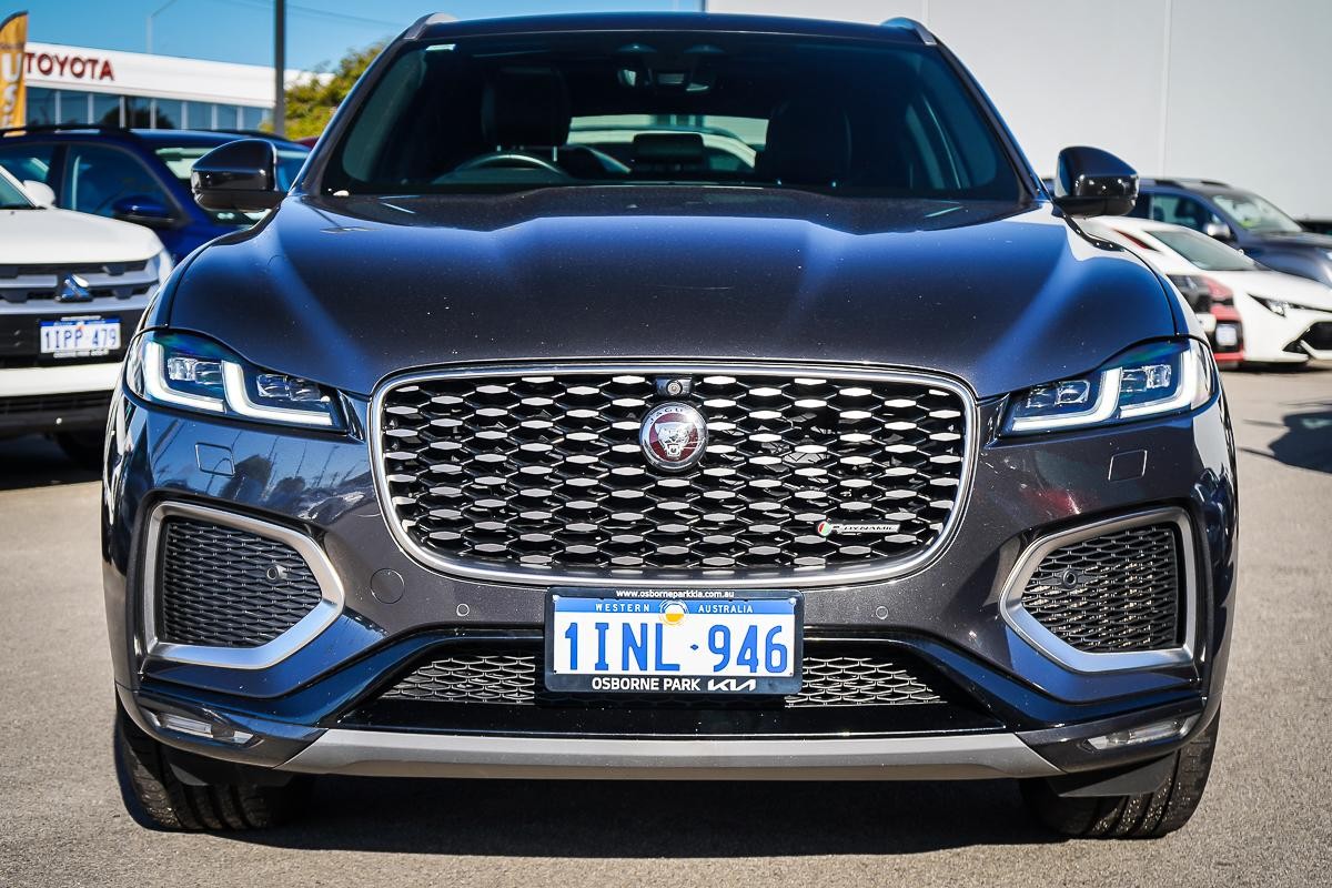 Jaguar F-pace image 3