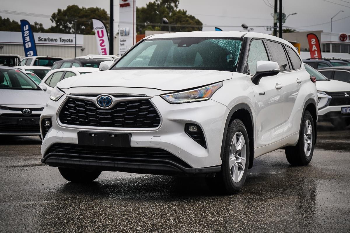 Toyota Kluger image 4