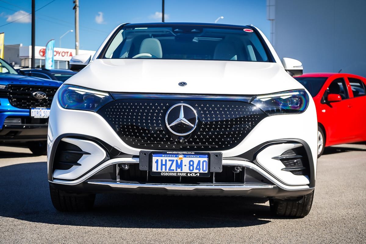 Mercedes Benz Eqe image 3