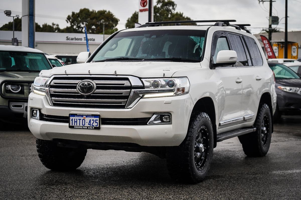 Toyota Landcruiser image 4