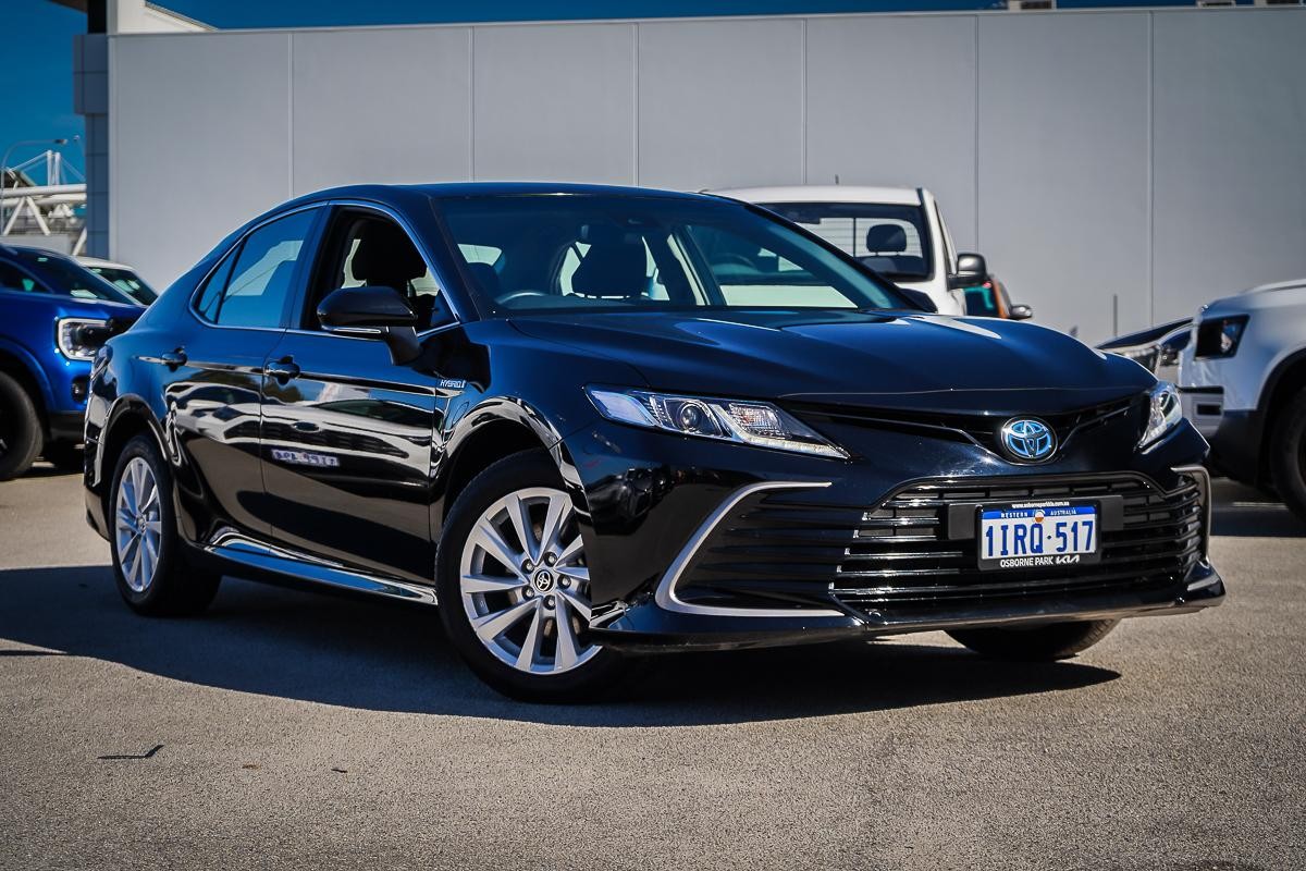 Toyota Camry image 1
