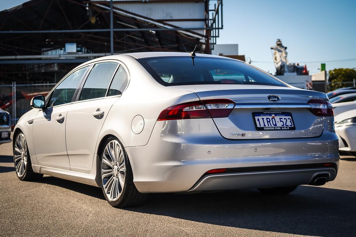 Ford Falcon image 4