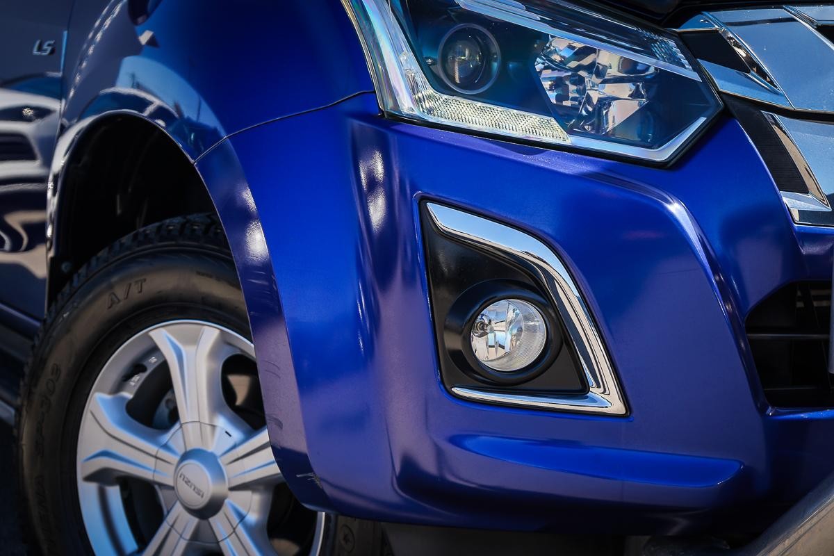 Isuzu D-max image 2