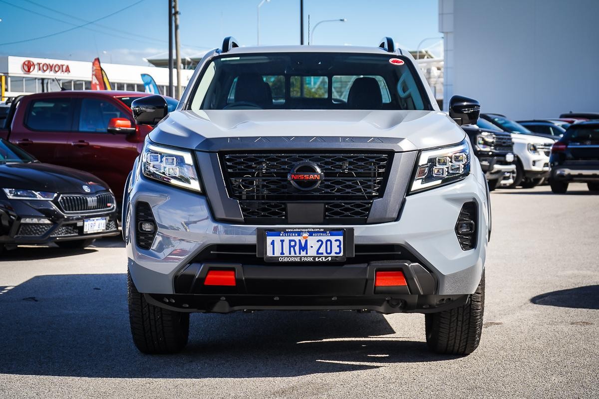 Nissan Navara image 3