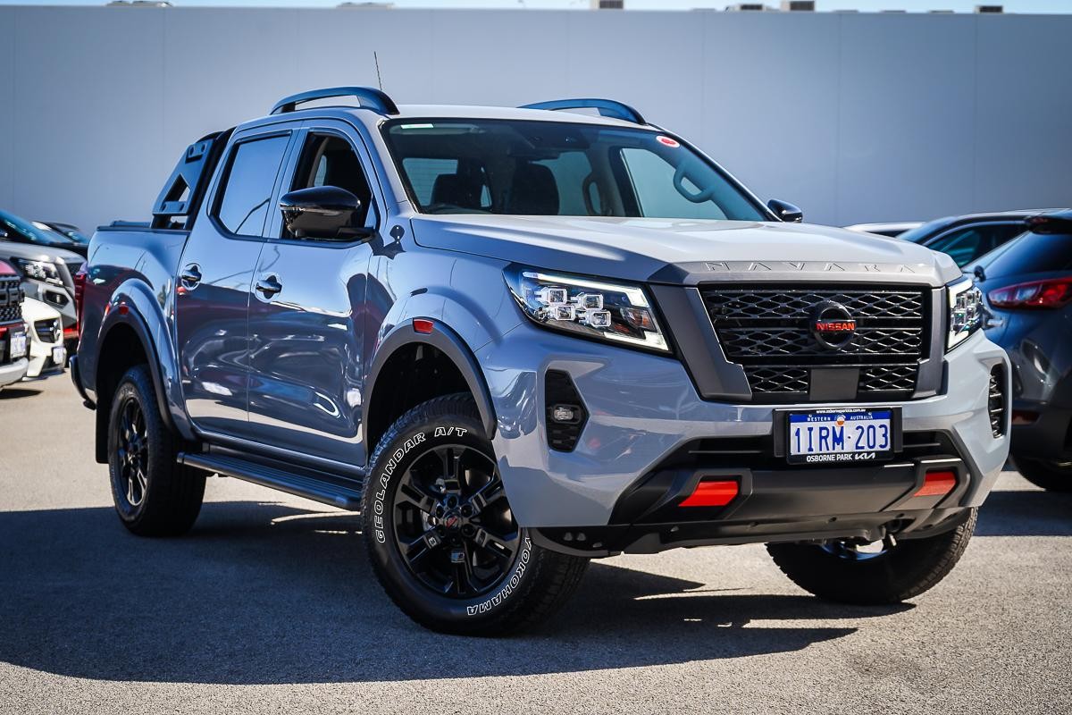 Nissan Navara image 1