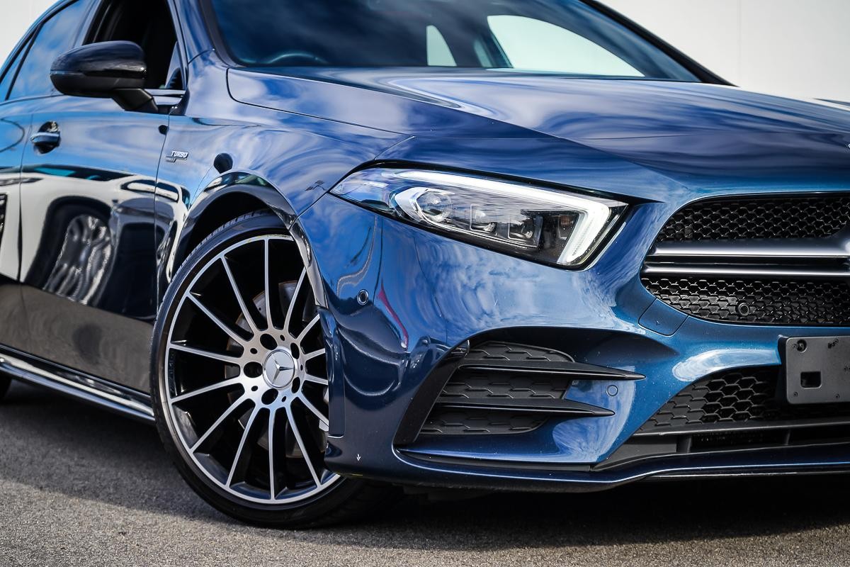 Mercedes Benz A-class image 2