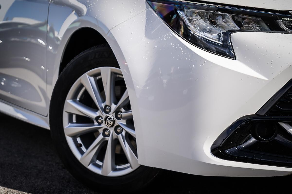 Toyota Corolla image 2