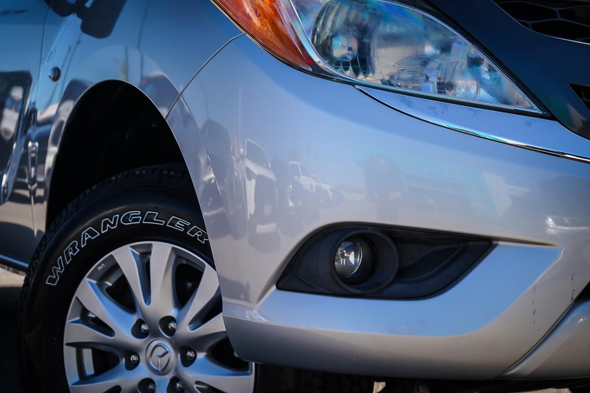 Mazda Bt-50 image 2