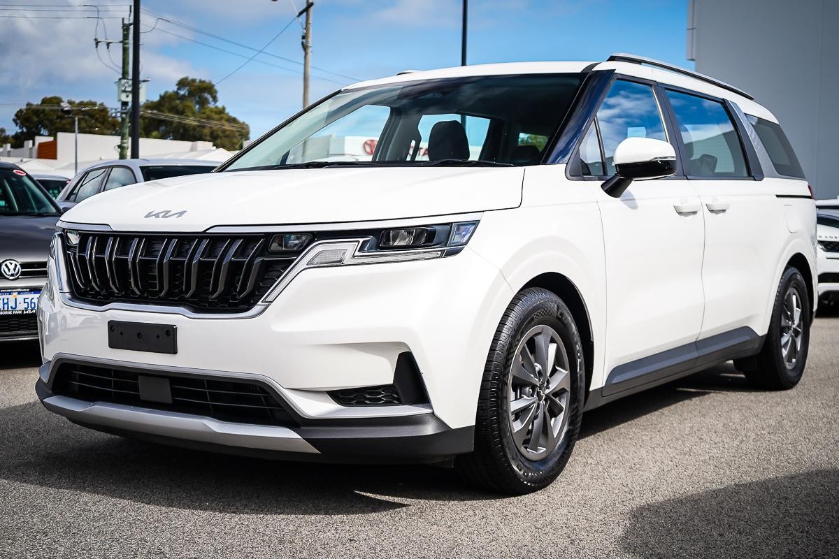 Kia Carnival image 4