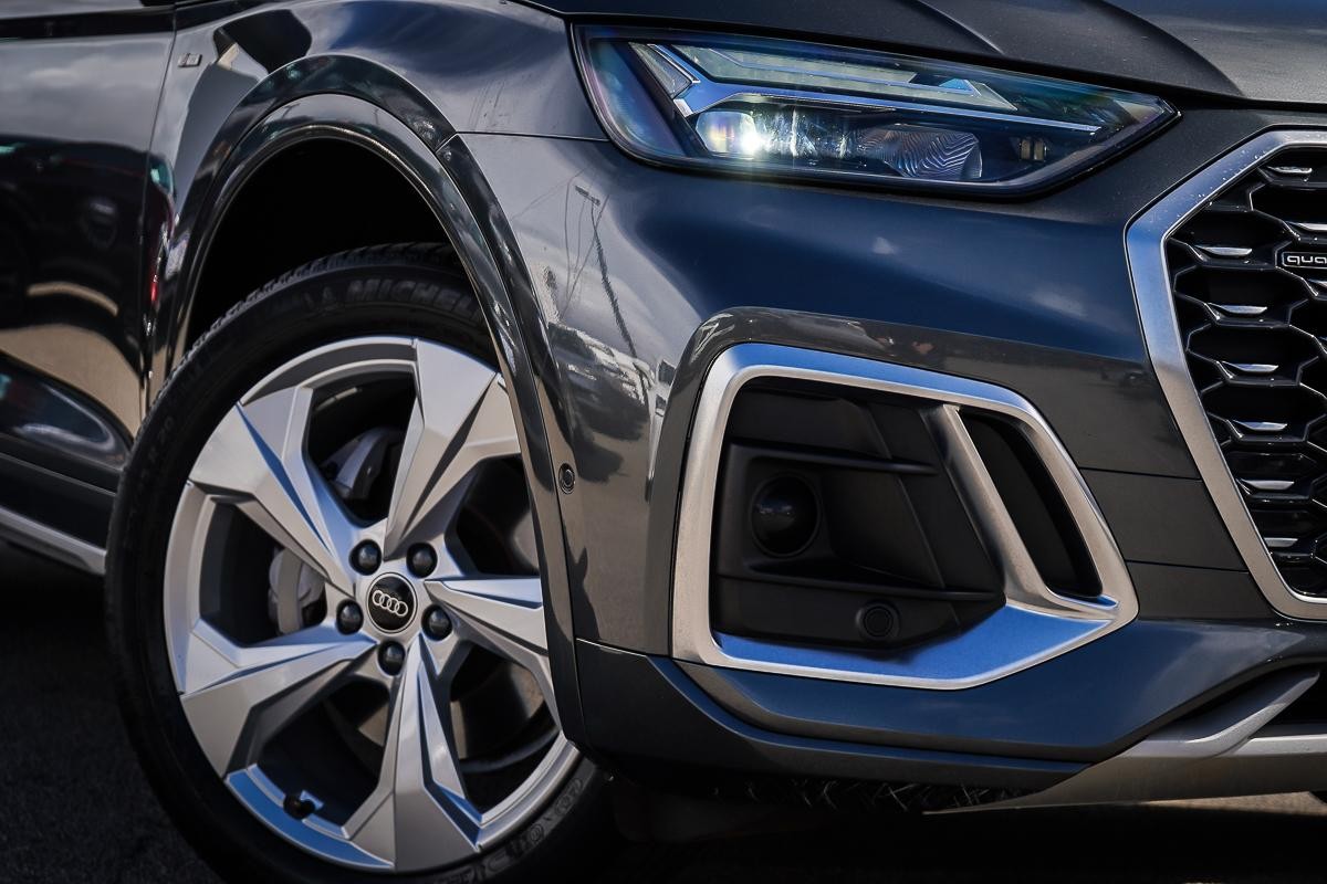 Audi Q5 image 2