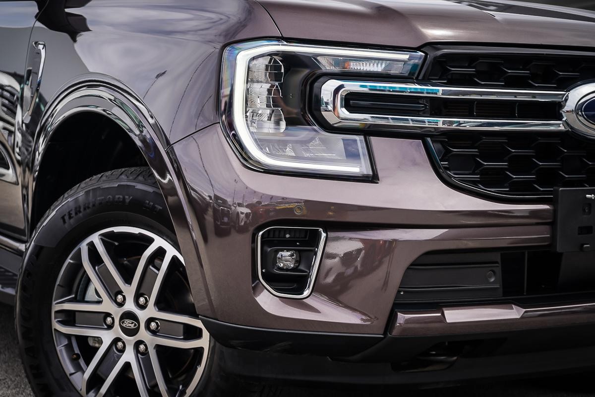 Ford Everest image 2