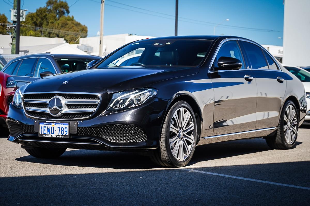 Mercedes Benz E-class image 4